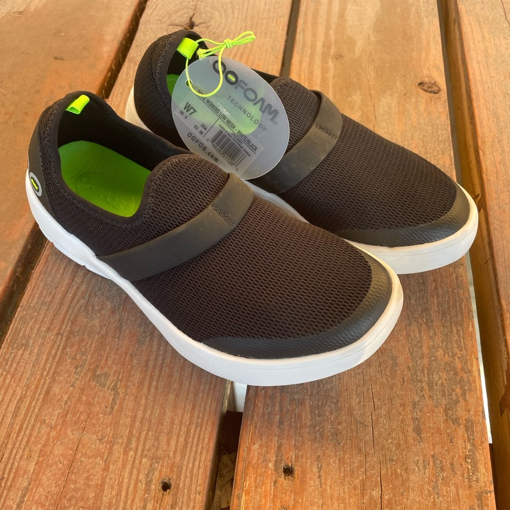 OOFOS Women’s recovery shoes